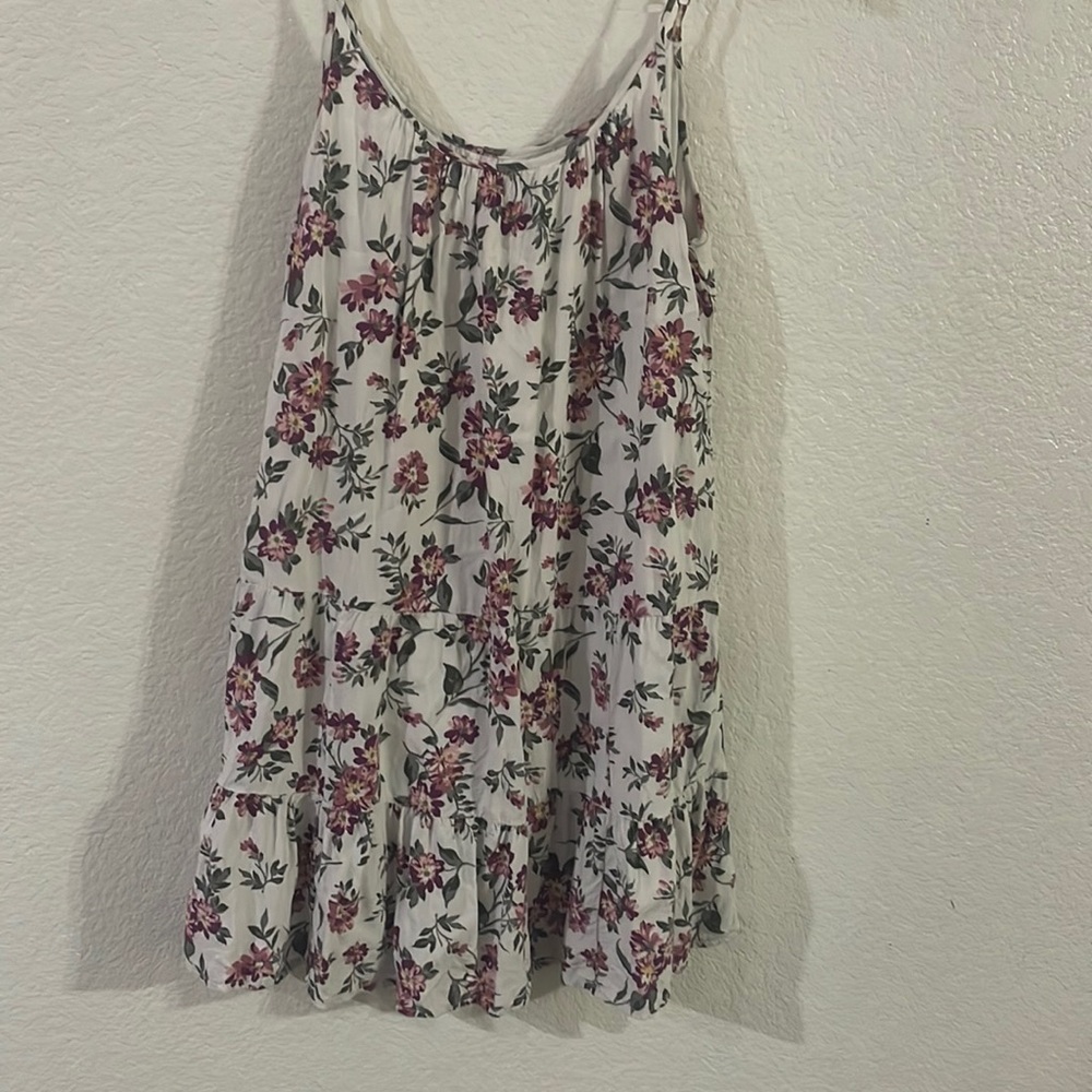 Abercrombie & Fitch Mid-Thigh Length White Dress with Flowers.